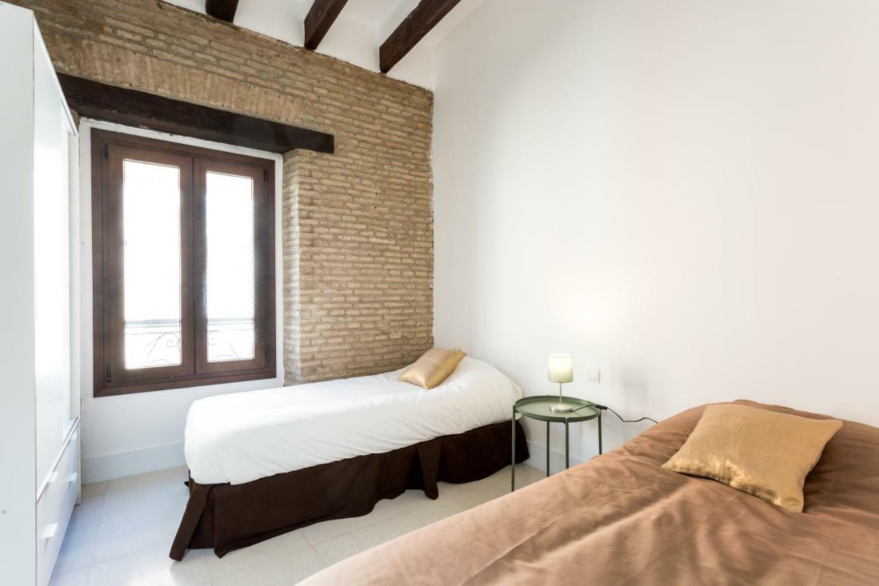 Almazen Apartamentos, Arrayan 23 Sevilla Kültér fotó