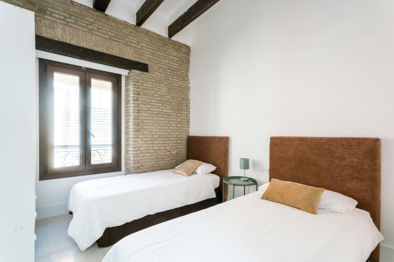 Almazen Apartamentos, Arrayan 23 Sevilla Kültér fotó