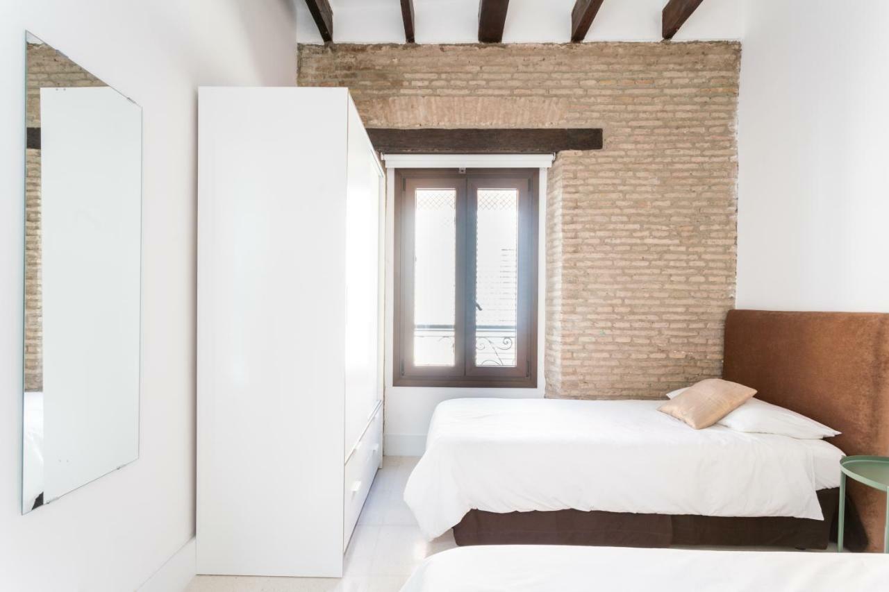 Almazen Apartamentos, Arrayan 23 Sevilla Kültér fotó
